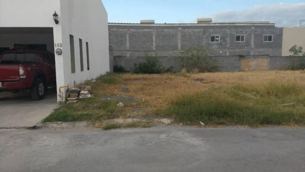 Imagen 1 de Terreno Habitacional en Del Comendador  184