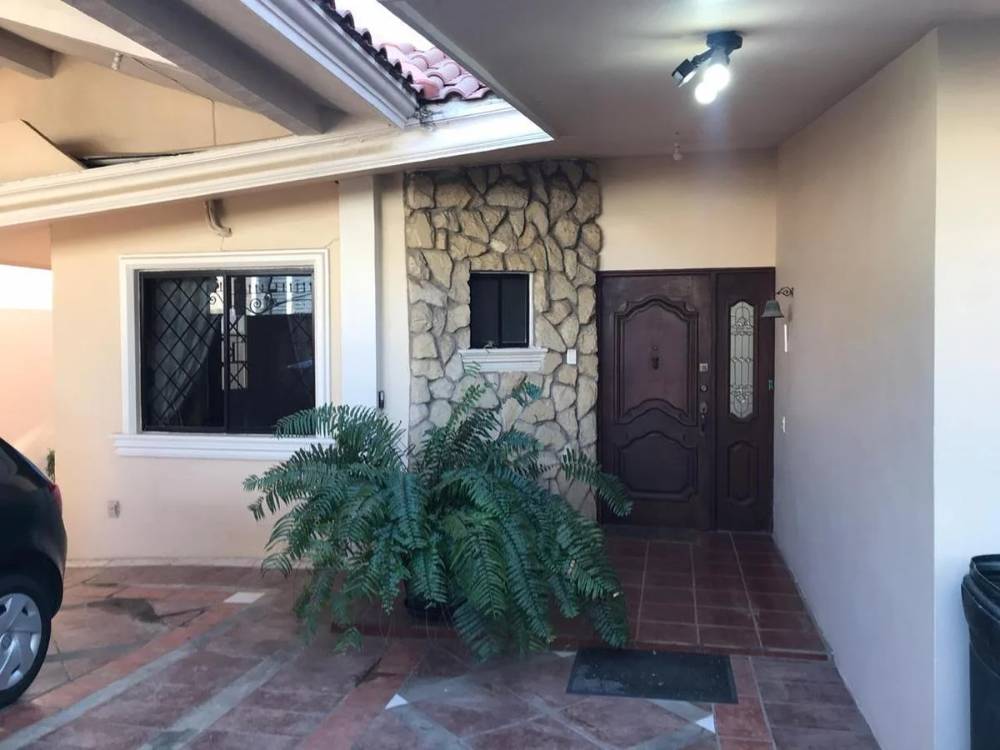 Imagen 5 de Casa en La Mangana  2027