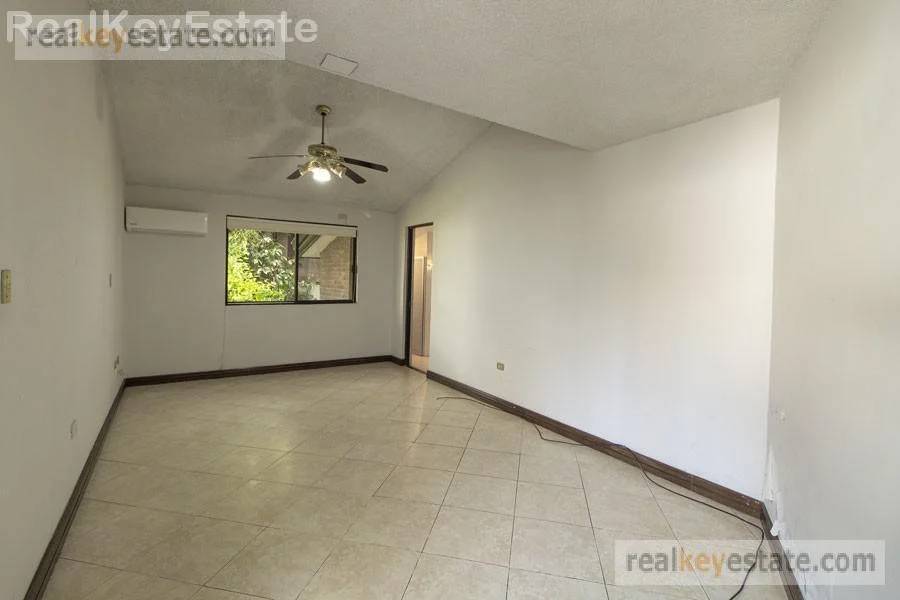 Imagen 2 de Casa en Cerro  0